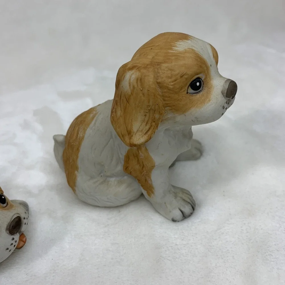 2 Vintage Homco No. 1407 Porcelain Puppy Dog‎ Figurines Tan and White